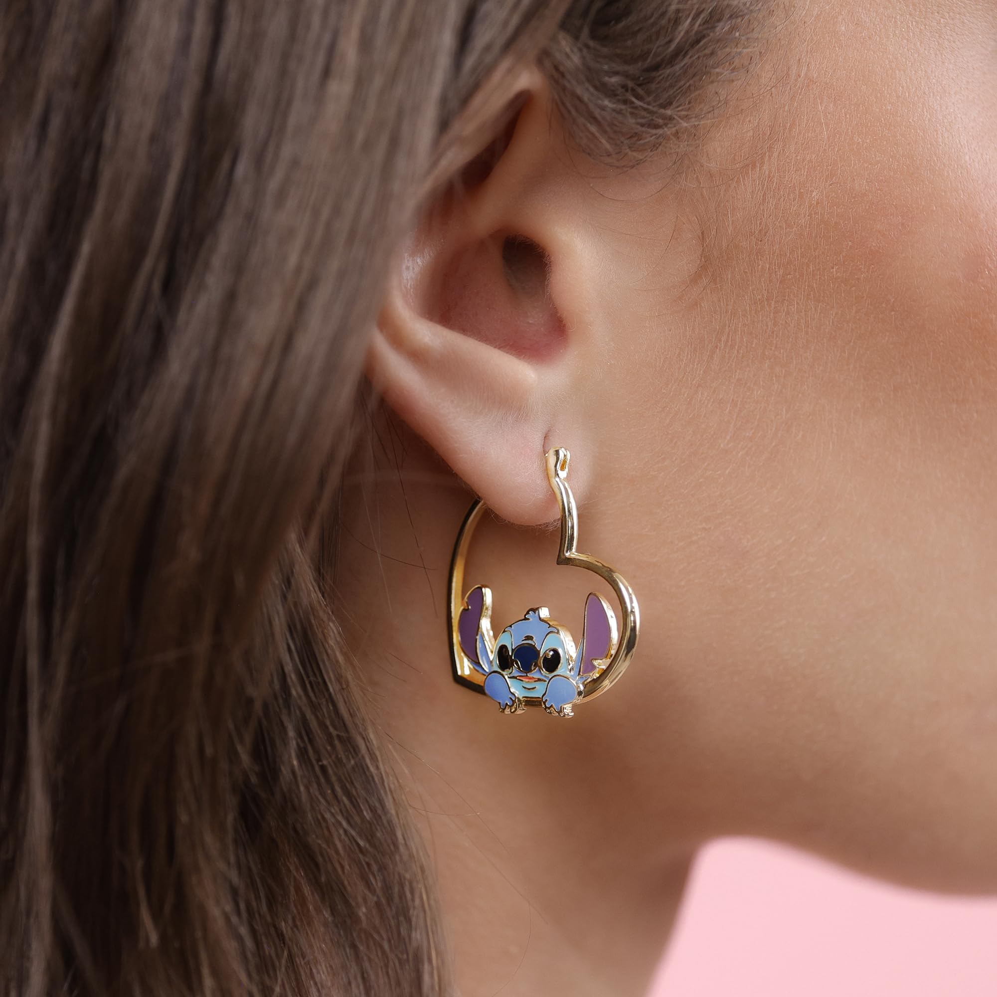 Boucles d'oreilles Stitch Love Heart Huggie – Image 2